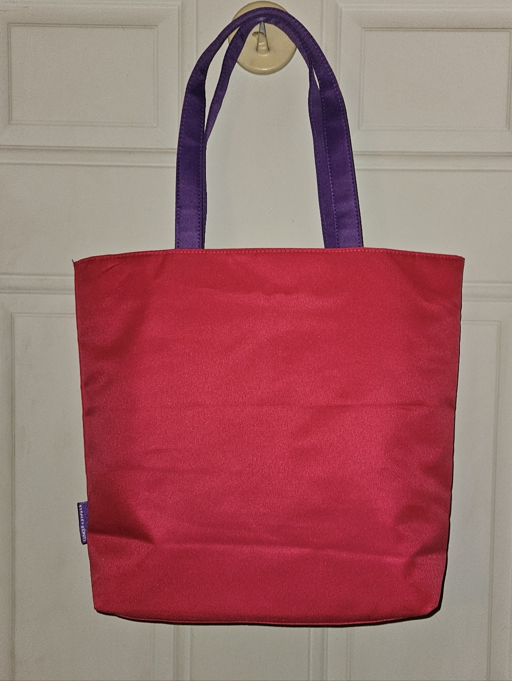 Clinique Reversible Floral Tote + A Cosmetic Bag - Picture 6 of 17